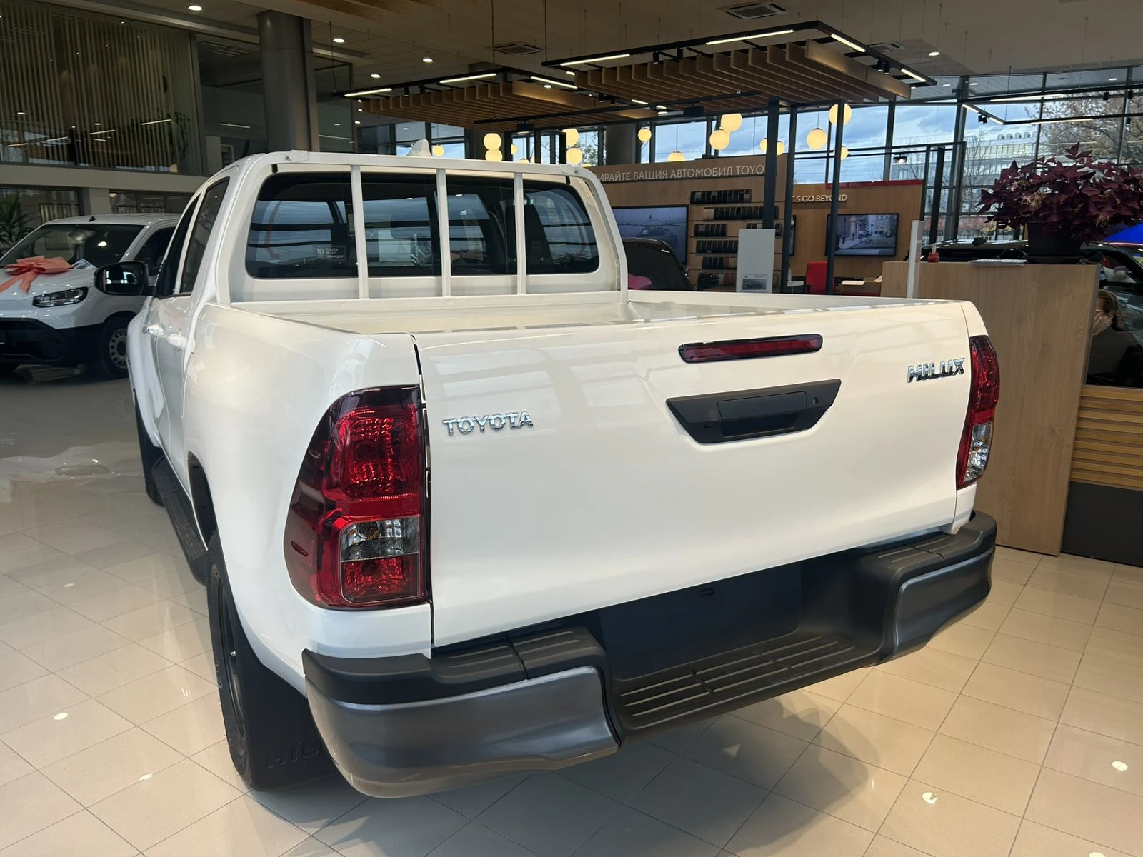 Toyota Hilux 2.4D 6AT Comfort - изображение 4