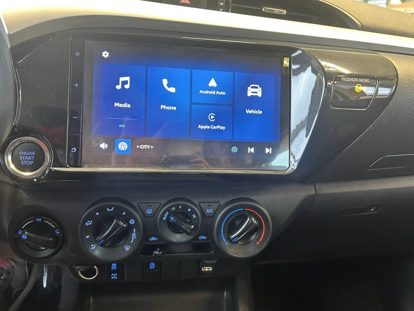 Toyota Hilux 2.4D 6AT Comfort | Mobile.bg   11