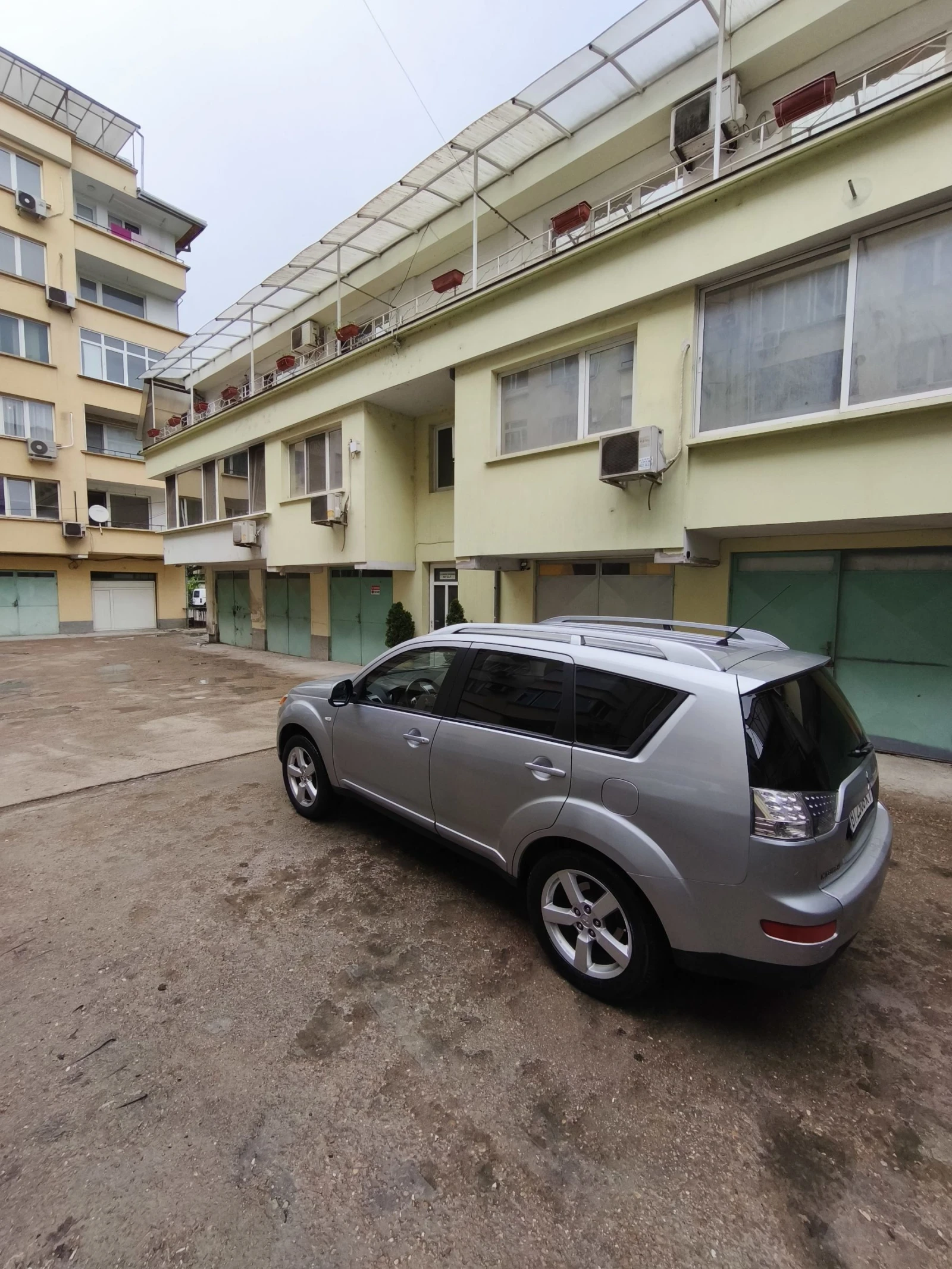 Mitsubishi Outlander 2.4 170 hp LPG  - изображение 3