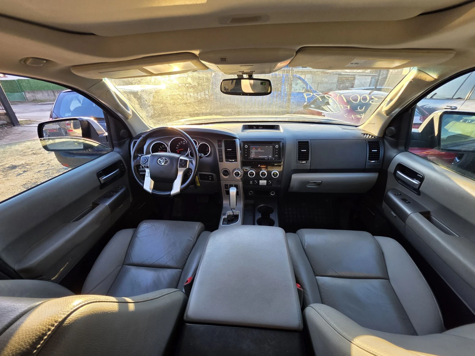 Toyota Sequoia 5.7 LIMITED 7+ 1 ����� | Mobile.bg � ����������� 9