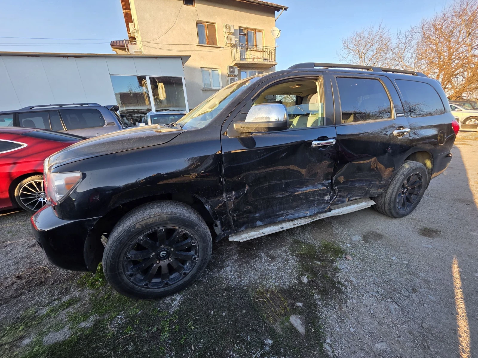 Toyota Sequoia 5.7 LIMITED 7+ 1 ����� | Mobile.bg � ����������� 2