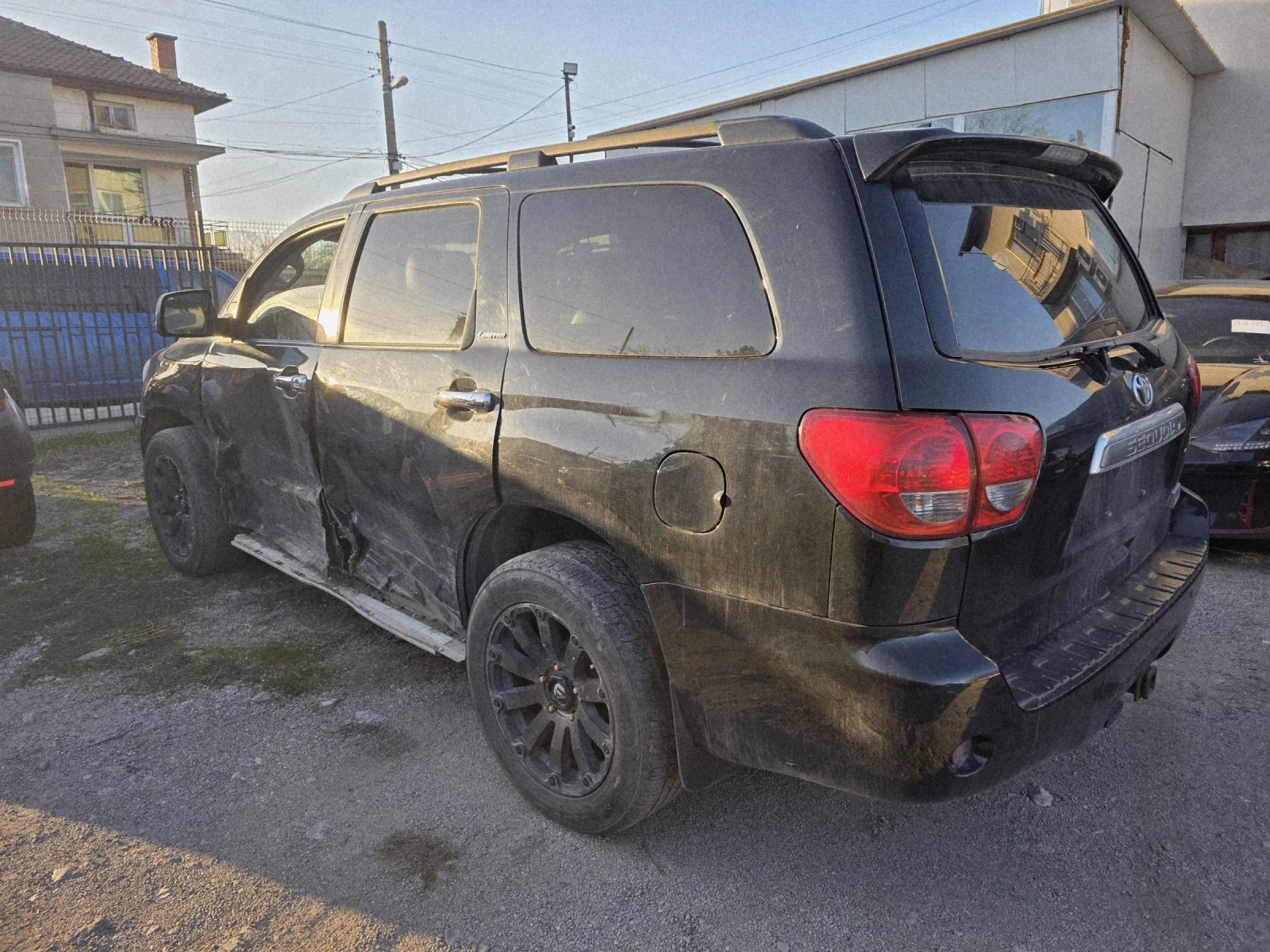 Toyota Sequoia 5.7 LIMITED 7+ 1 ����� | Mobile.bg � ����������� 3