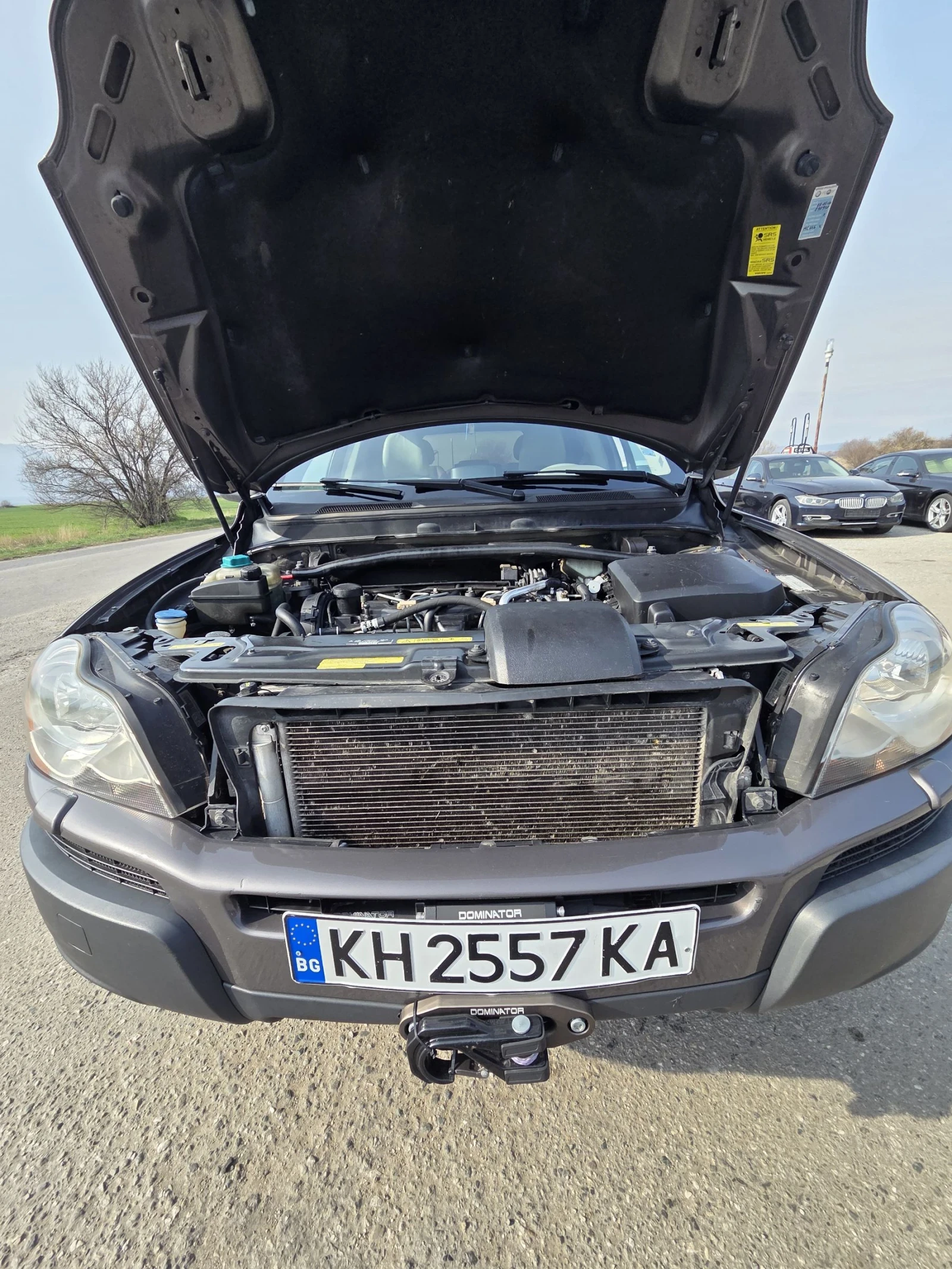 Volvo Xc90 2500, снимка 12 - Автомобили и джипове - 53922913