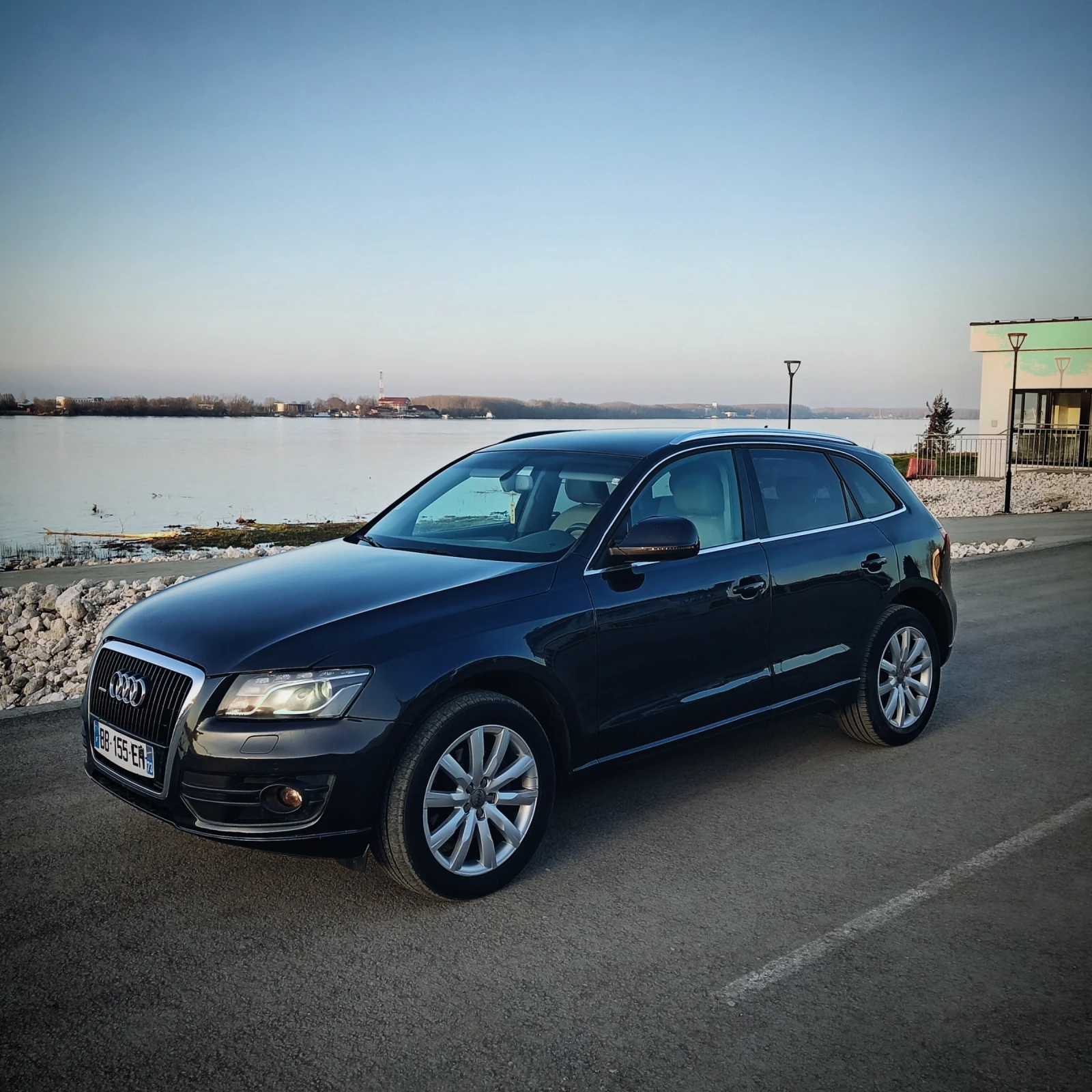 Audi Q5 S tronic | Milano Leather | Real KM | TOP, снимка 9 - Автомобили и джипове - 53952401