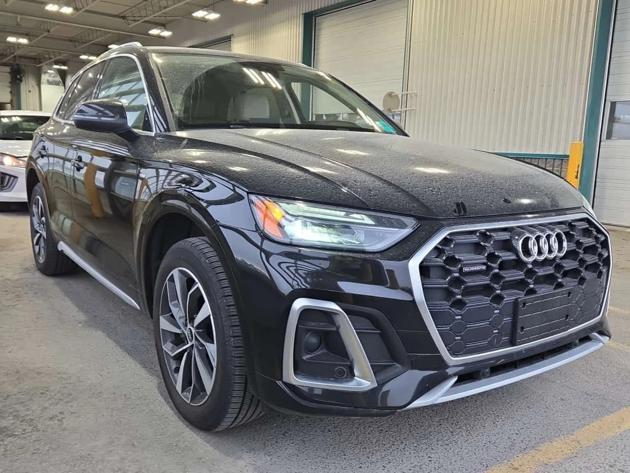 Audi Q5 * PROGRESSIV * CARFAX * 2 КЛЮЧА * ПАНОРАМА * , снимка 2 - Автомобили и джипове - 54364315