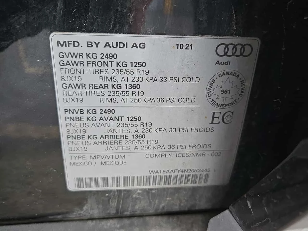 Audi Q5 * PROGRESSIV * CARFAX * 2 КЛЮЧА * ПАНОРАМА * , снимка 16 - Автомобили и джипове - 54364315