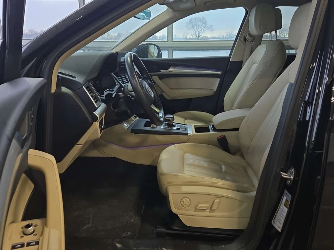 Audi Q5 * PROGRESSIV * CARFAX * 2 КЛЮЧА * ПАНОРАМА * , снимка 9 - Автомобили и джипове - 54364315