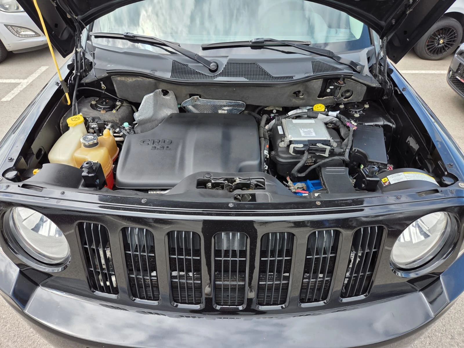 Jeep Patriot 2.2 CRD, снимка 16 - Автомобили и джипове - 54616118
