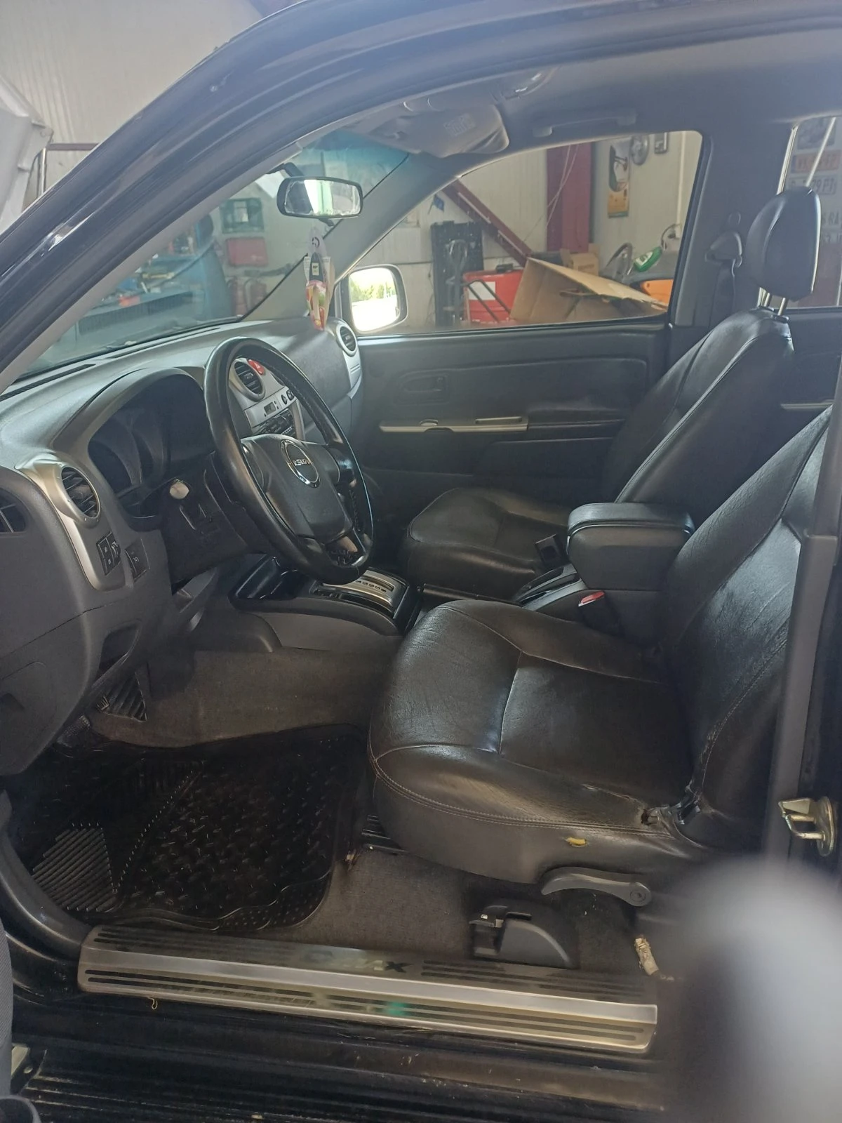 Isuzu D-max �������� 3, 0 �� | Mobile.bg � ����������� 12