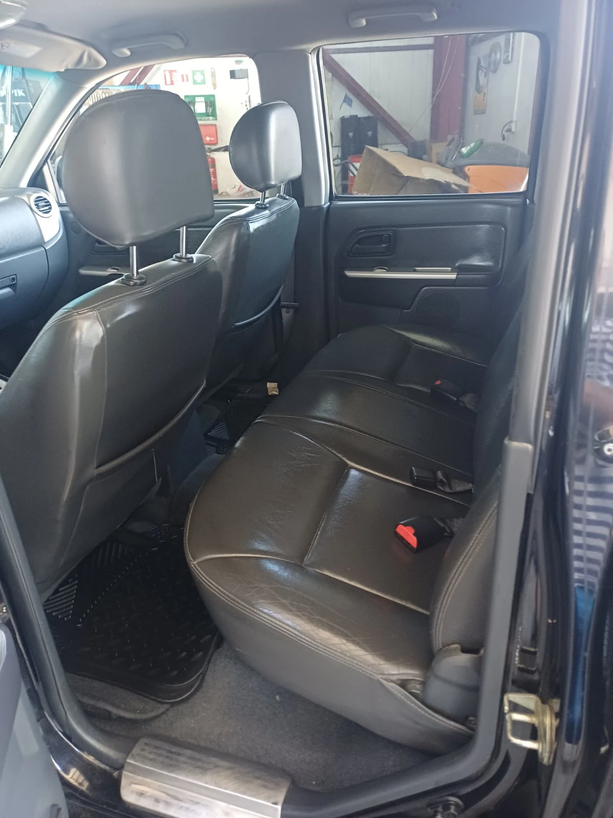 Isuzu D-max �������� 3, 0 �� | Mobile.bg � ����������� 14