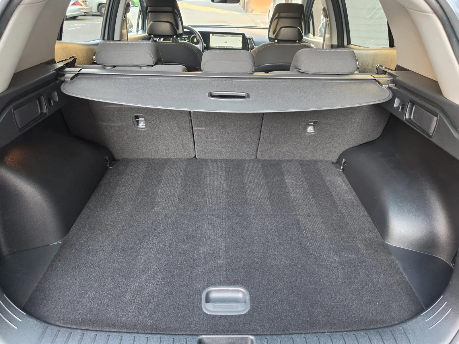 Kia Sportage 1.6CRDI Mild Hybrid Buisness, снимка 13 - Автомобили и джипове - 55254568