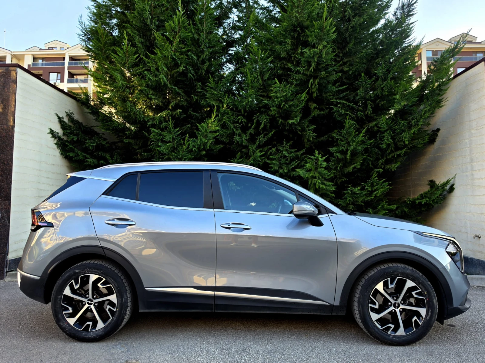 Kia Sportage 1.6CRDI Mild Hybrid Buisness, снимка 4 - Автомобили и джипове - 55254568