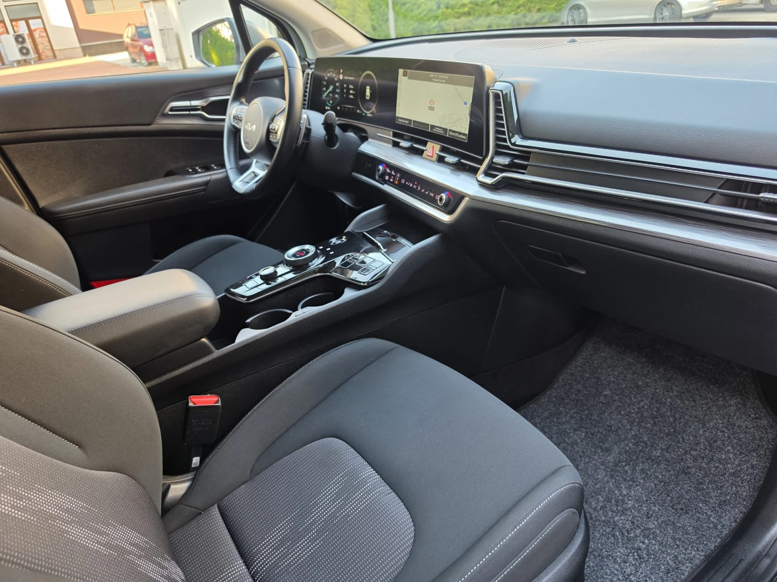 Kia Sportage 1.6CRDI Mild Hybrid Buisness, снимка 11 - Автомобили и джипове - 55254568