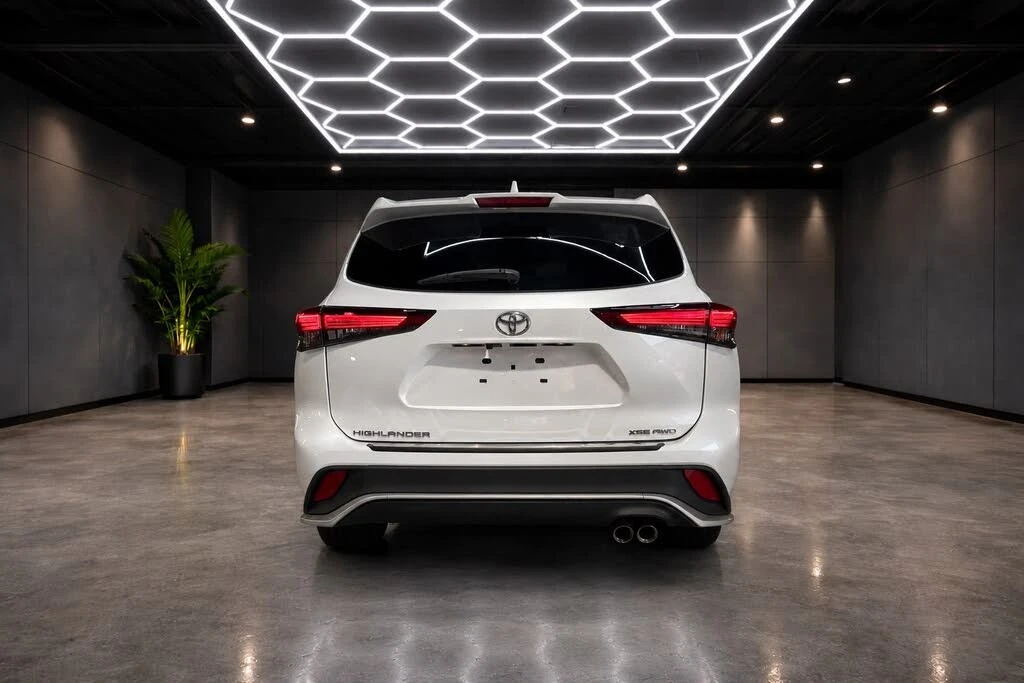 Toyota Highlander XSE * AWD* АвтоКредит * (ЦЕНА ДО БГ), снимка 4 - Автомобили и джипове - 55468905