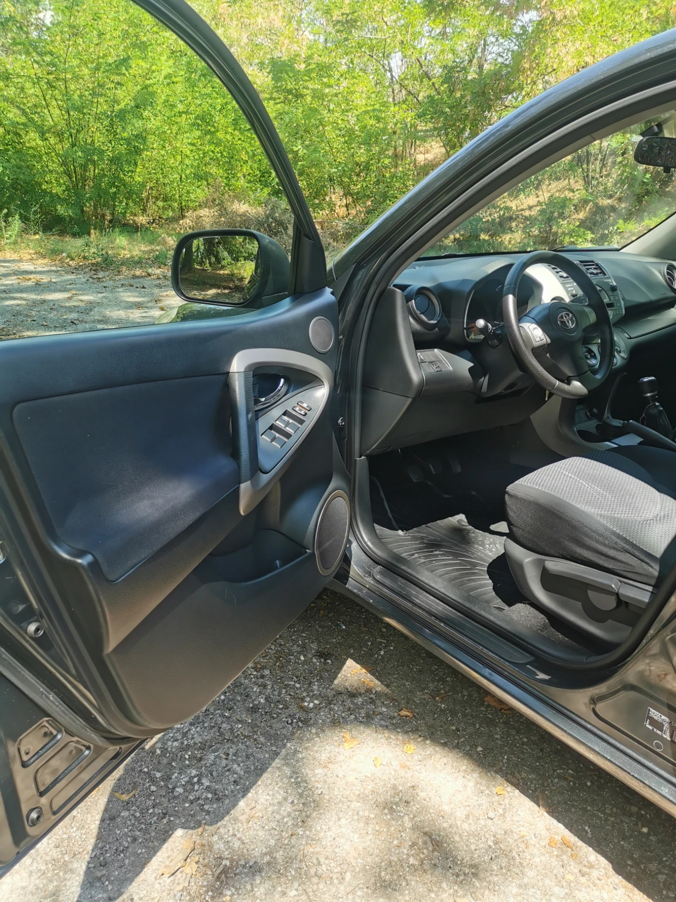 Toyota Rav4 2.2 D-4D 136, снимка 9 - Автомобили и джипове - 55539092