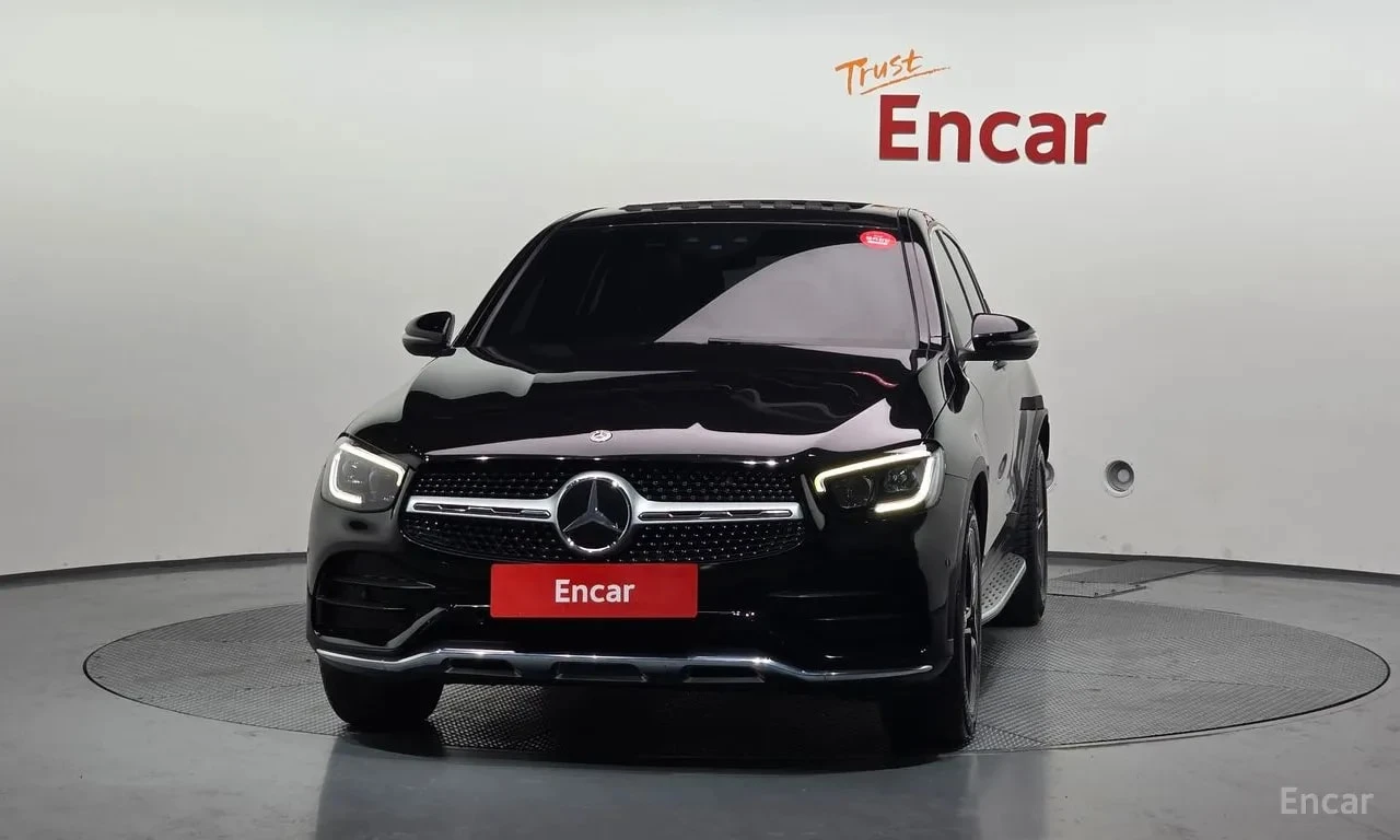 Mercedes-Benz GLC 300 4MATIC/Premium Coupe/ДИСТРОНИК/ДИГ.КМ./ОБДУХ/, снимка 3 - Автомобили и джипове - 56020372