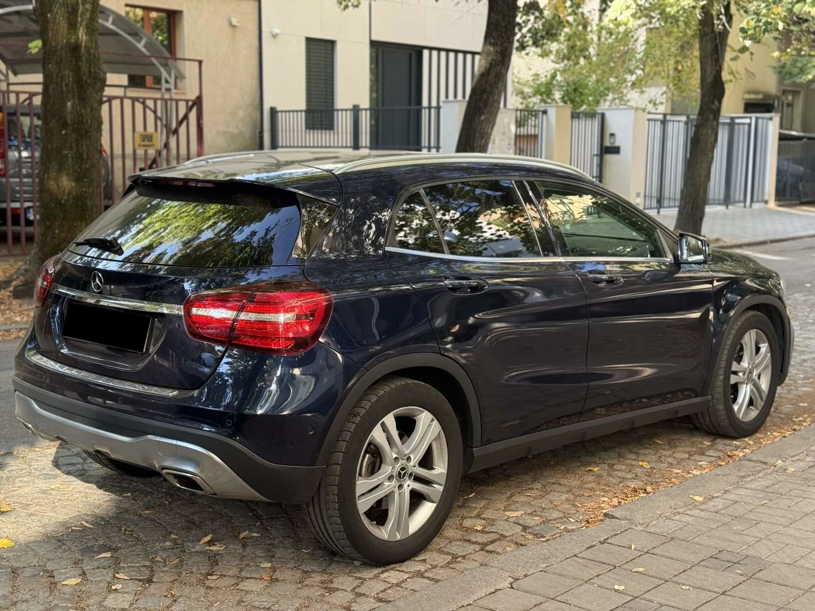 Mercedes-Benz GLA 250 4 Matic, снимка 5 - Автомобили и джипове - 56303358