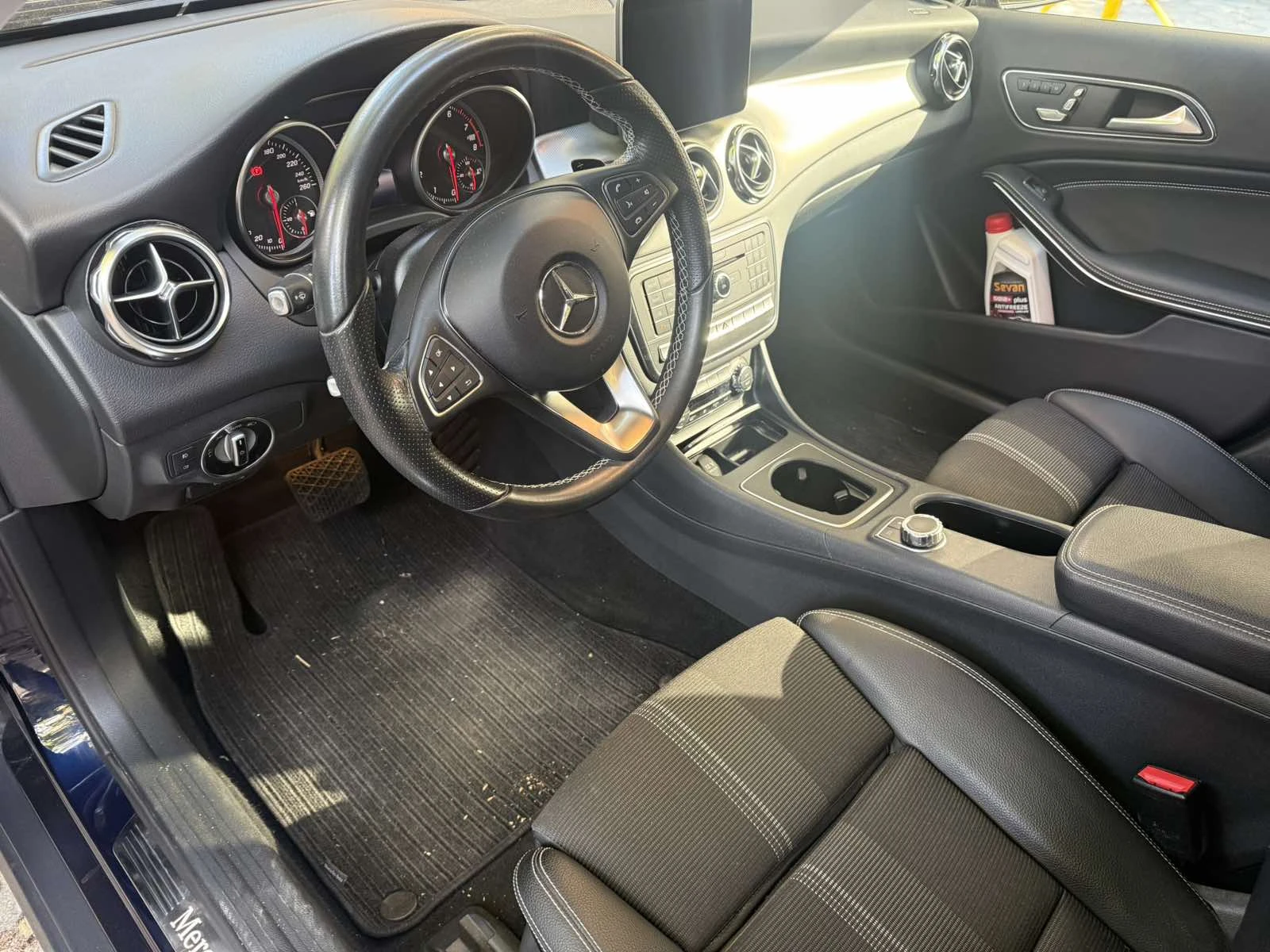 Mercedes-Benz GLA 250 4 Matic, снимка 9 - Автомобили и джипове - 56303358