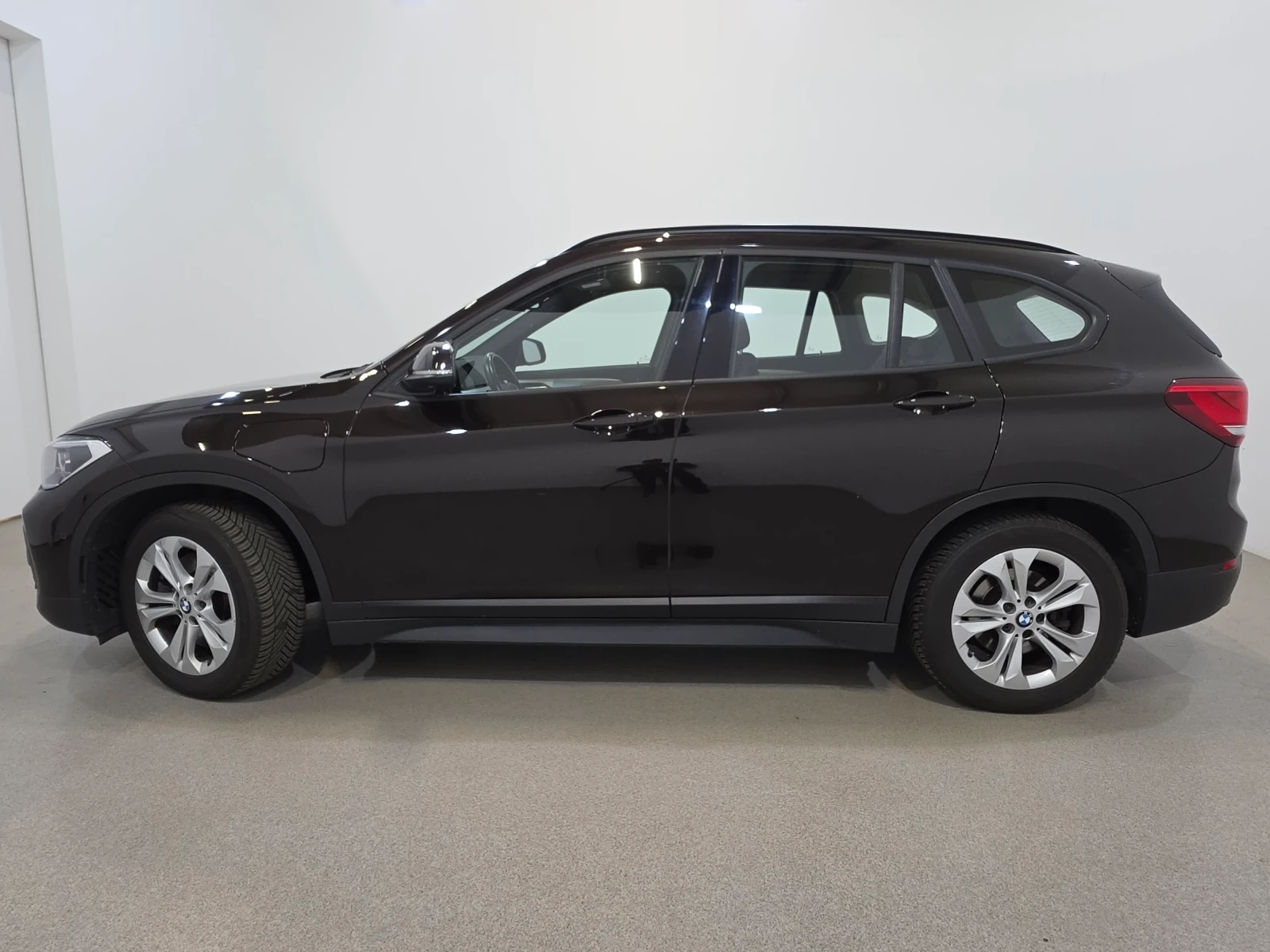 BMW X1 xDrive25e Plug-In Hybrid | Mobile.bg � ����������� 6