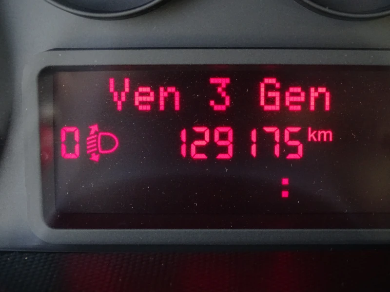 Iveco 35c13  КАТ. * Б* 7-места * КЛИМАТИК* , снимка 12 - Бусове и автобуси - 52851186