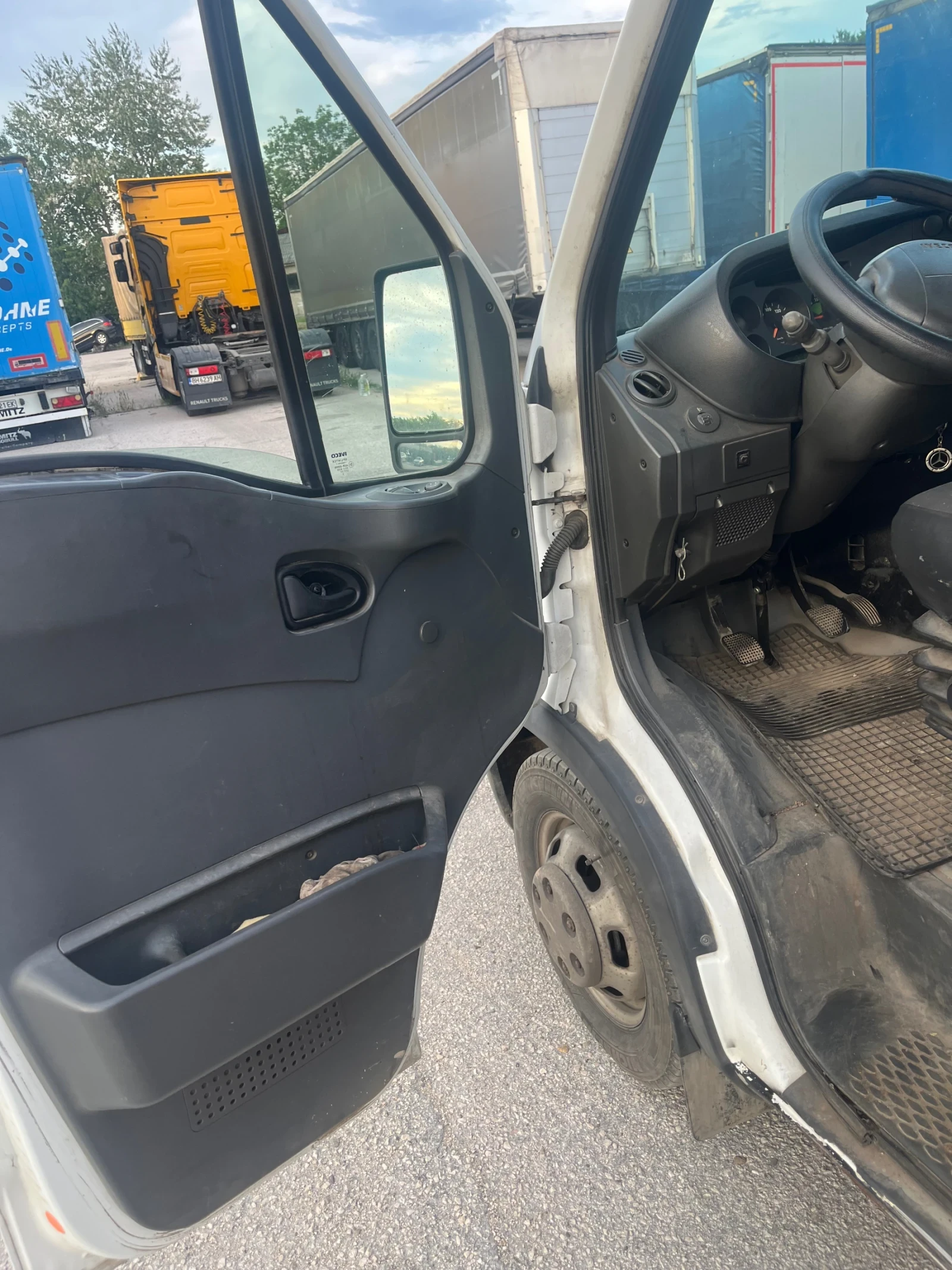 Iveco 35c15 35c14 самосвал 3.0 140, снимка 6 - Бусове и автобуси - 54611402