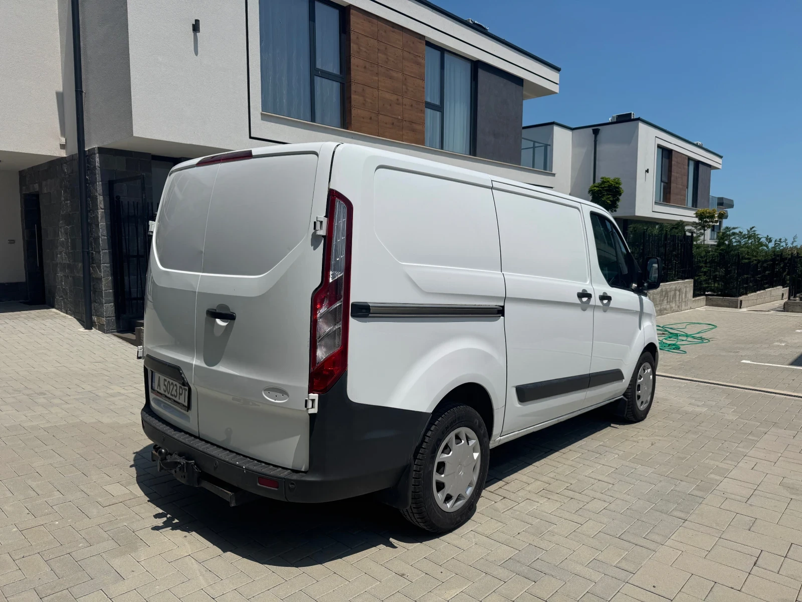 Ford Transit Custom 2.0, снимка 2 - Бусове и автобуси - 54808010