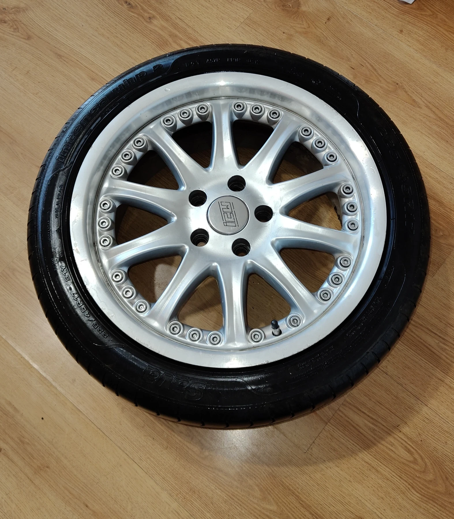 ���� � ������ 225/45R17 | Mobile.bg � ����������� 1