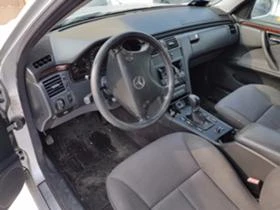 Mercedes-Benz E 220 220 CDI Facelift Elegance, снимка 7