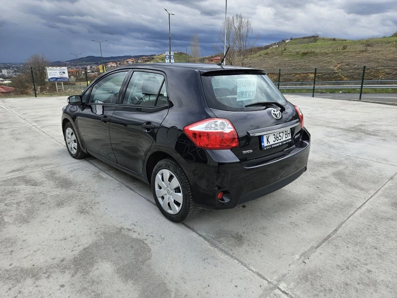 Toyota Auris, снимка 5 - Автомобили и джипове - 48797872