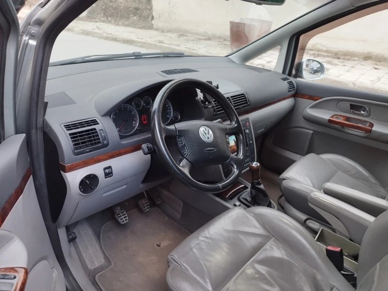 VW Sharan, снимка 2 - Автомобили и джипове - 47669891