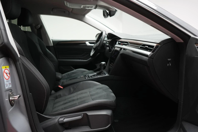 VW Arteon SHOTINGBRAKE/2.0TDI/DSG/360/ELEGANCE/NAVI/LED/E183, снимка 5 - Автомобили и джипове - 50432568