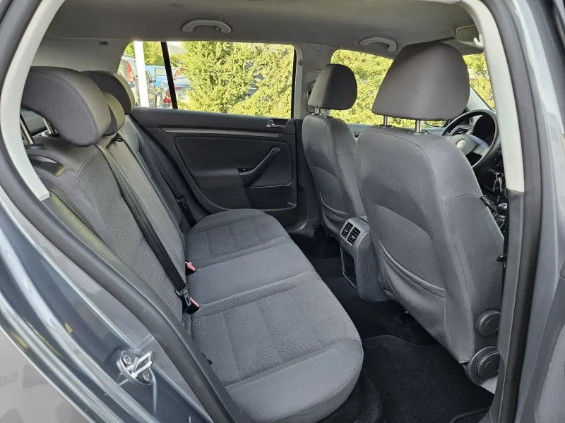 VW Golf 1.6i-102кс= ГАЗ* BRC* = ОБСЛУЖЕН= КЛИМАТИК , снимка 14 - Автомобили и джипове - 50853982