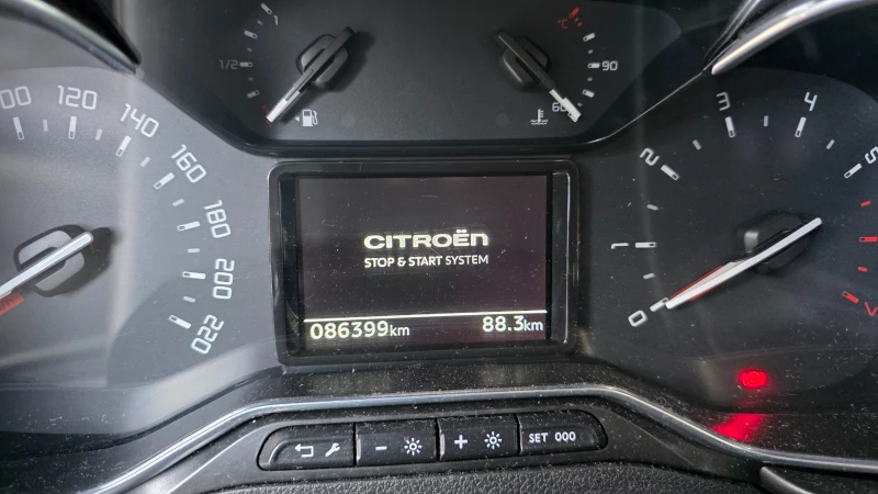 Citroen Berlingo 1.5 HDi, снимка 8 - Автомобили и джипове - 52597982