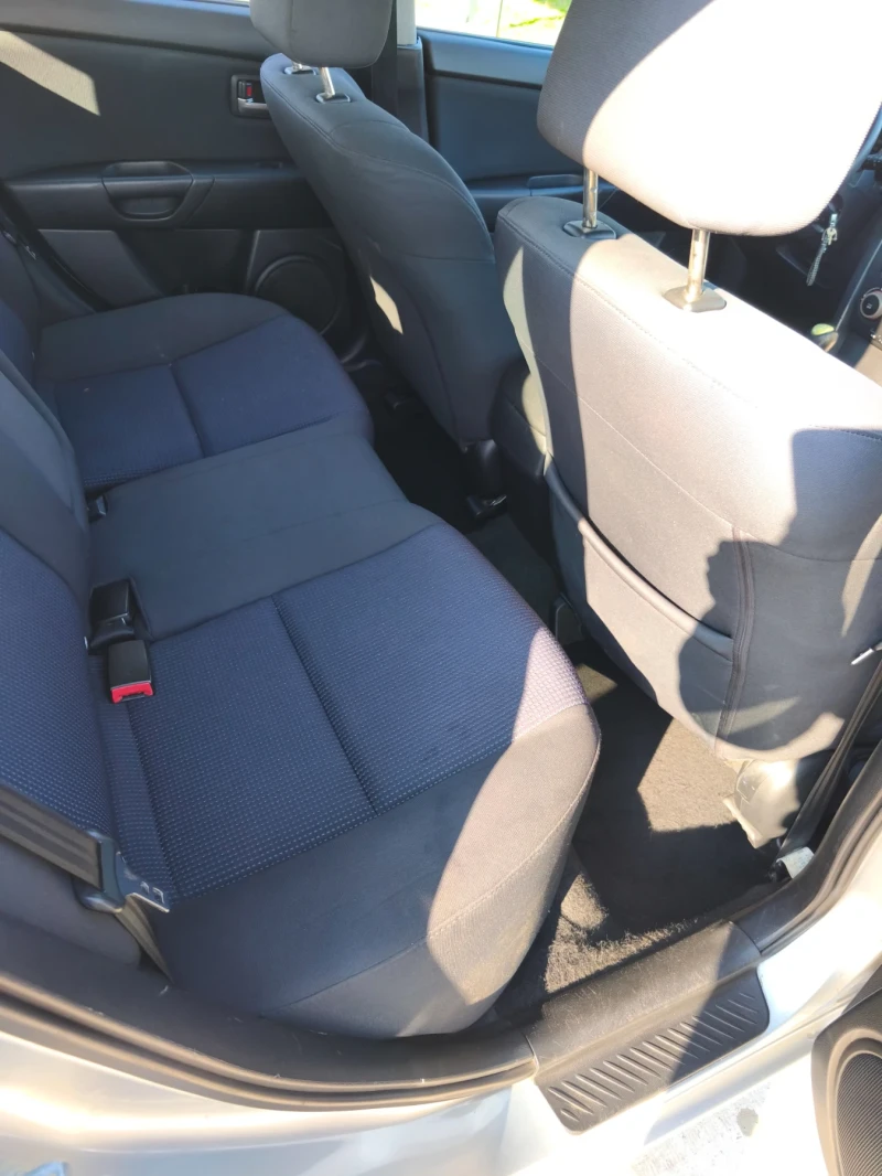 Mazda 3 1.6, снимка 8 - Автомобили и джипове - 52775562