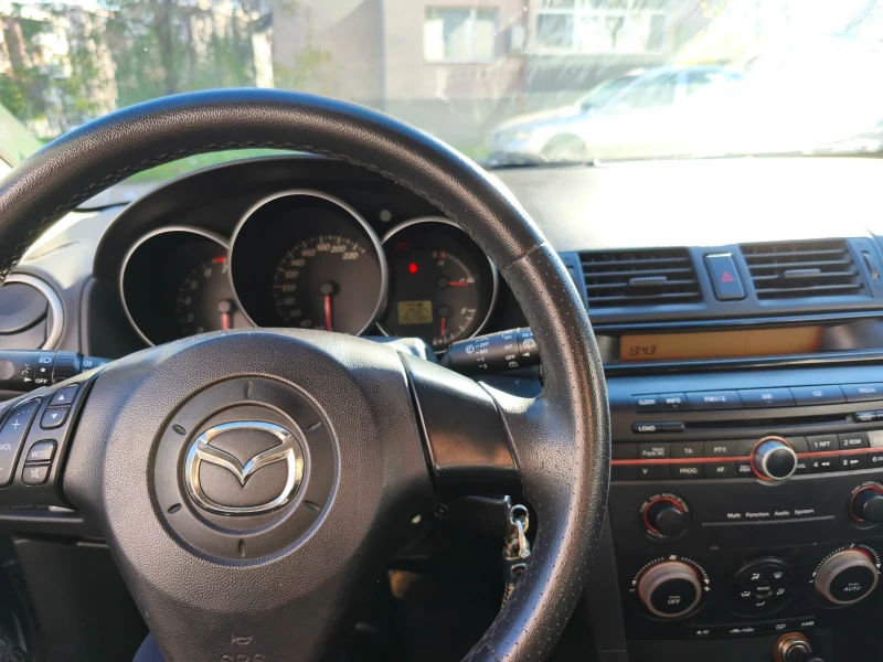 Mazda 3 1.6, снимка 7 - Автомобили и джипове - 52775562