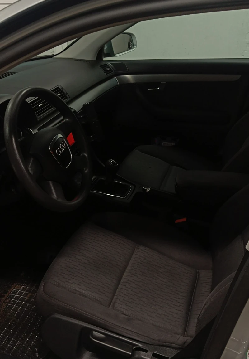 Audi A4 1.9TDI, снимка 8 - Автомобили и джипове - 52897446