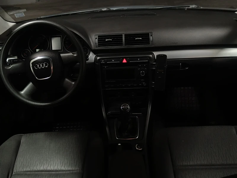 Audi A4 1.9TDI, снимка 7 - Автомобили и джипове - 52897446