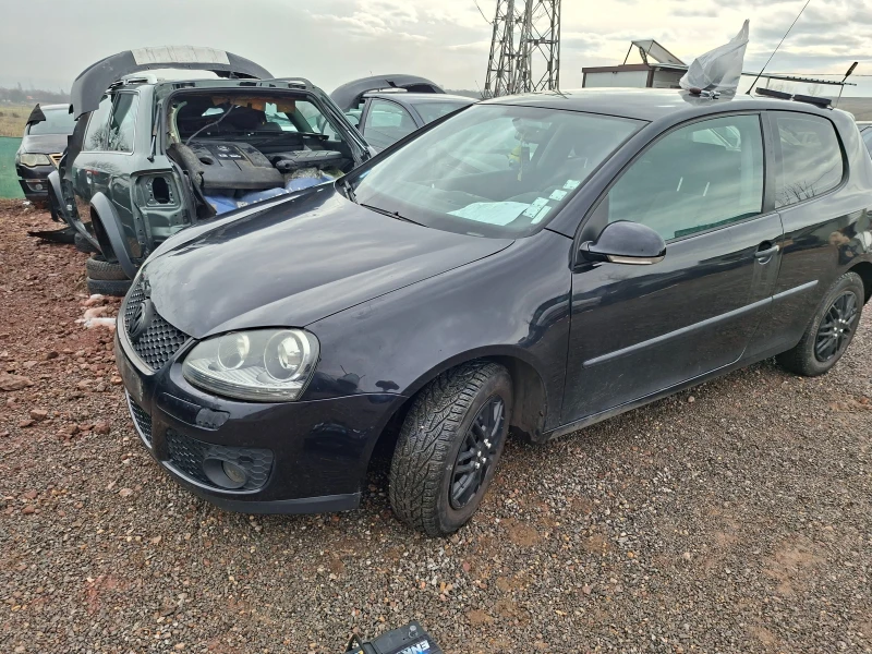 VW Golf 1.6 FSI  GTI  на части, снимка 2 - Автомобили и джипове - 53220110