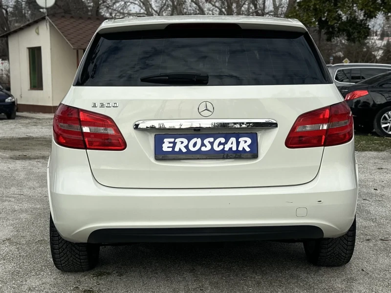 Mercedes-Benz B 200 Sport/Camera/Navi/МЕТАН, снимка 6 - Автомобили и джипове - 53339154