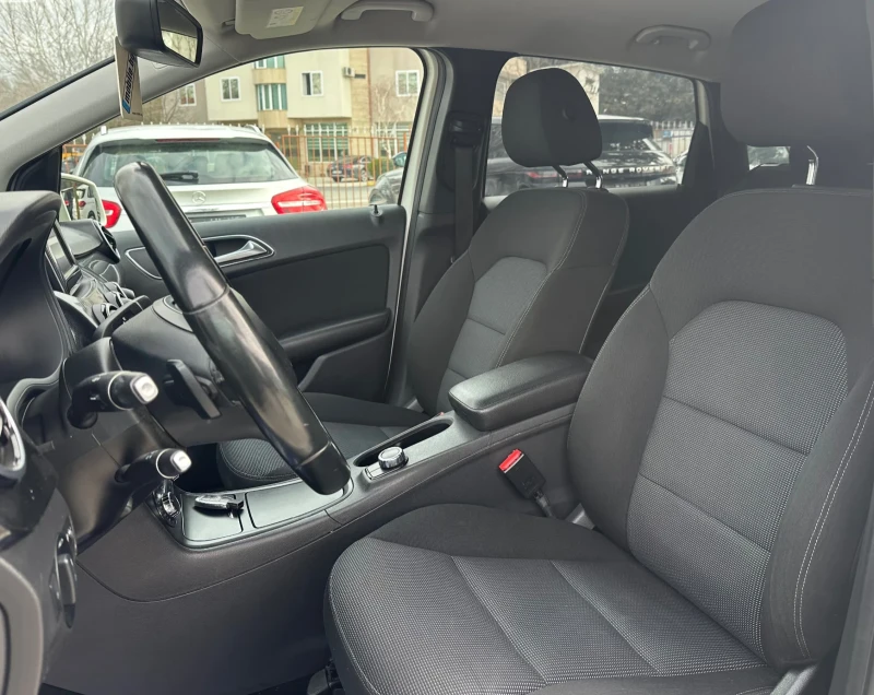 Mercedes-Benz B 200 Sport/Camera/Navi/МЕТАН, снимка 12 - Автомобили и джипове - 53339154