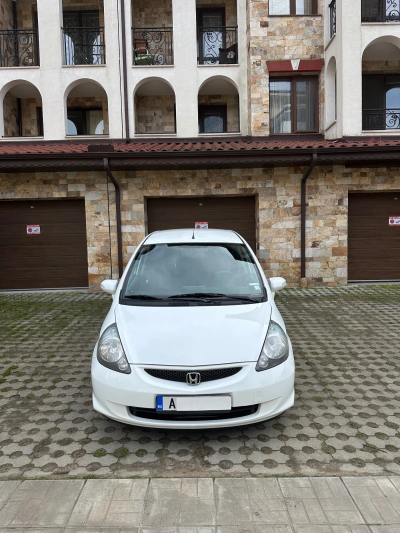 Honda Jazz 1.4i, снимка 2 - Автомобили и джипове - 53564325