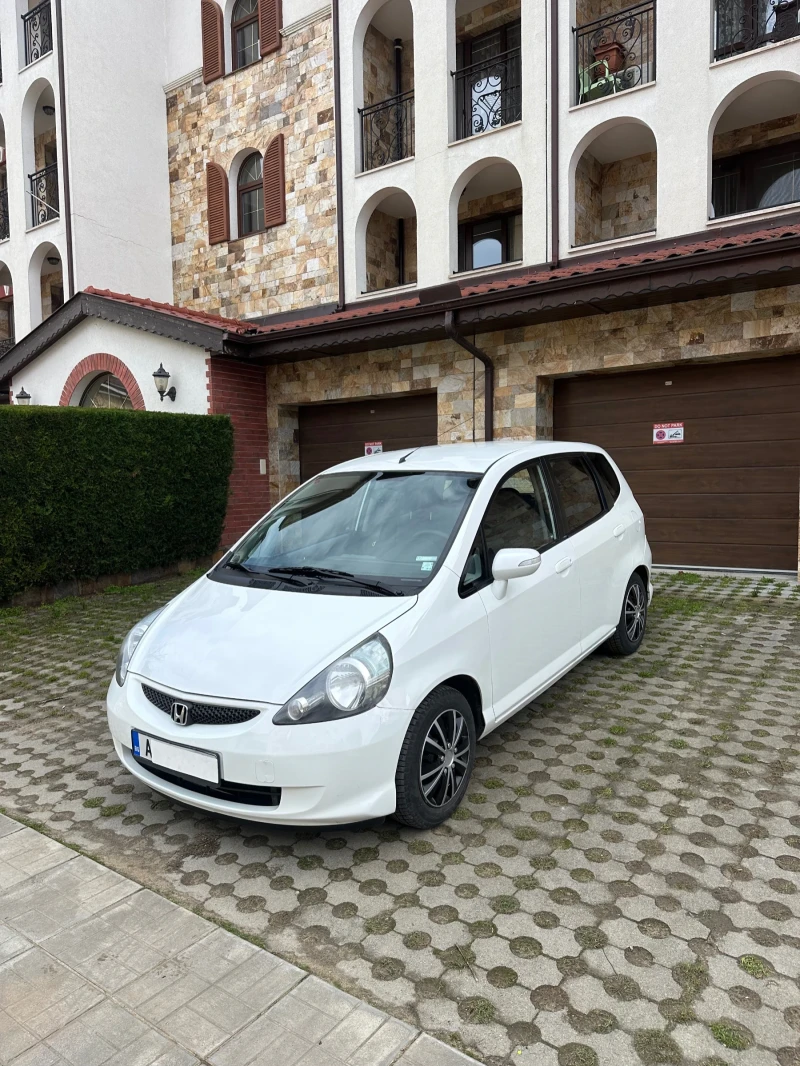 Honda Jazz 1.4i, снимка 3 - Автомобили и джипове - 53564325