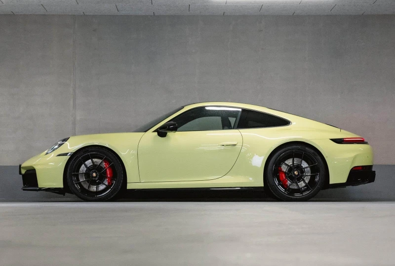 Porsche 911 992.2 CARRERA 4 GTS CHRONO BOSE 360 CAMERA, снимка 2 - Автомобили и джипове - 53599243
