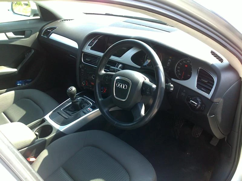 Audi A4 2.0TDI 143к.с, снимка 13 - Автомобили и джипове - 48370054