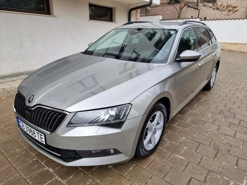 Skoda Superb 1.8 TSI, снимка 2 - Автомобили и джипове - 34042176