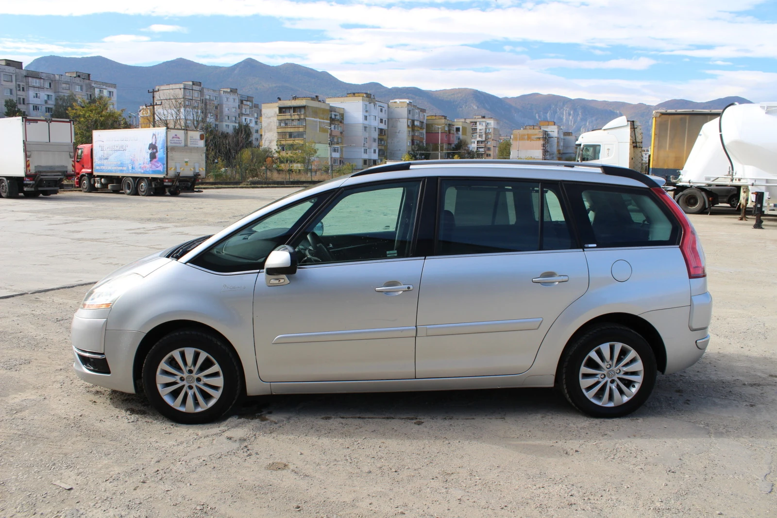 Citroen C4 Picasso 1.6HDI АВТОМАТ - изображение 9