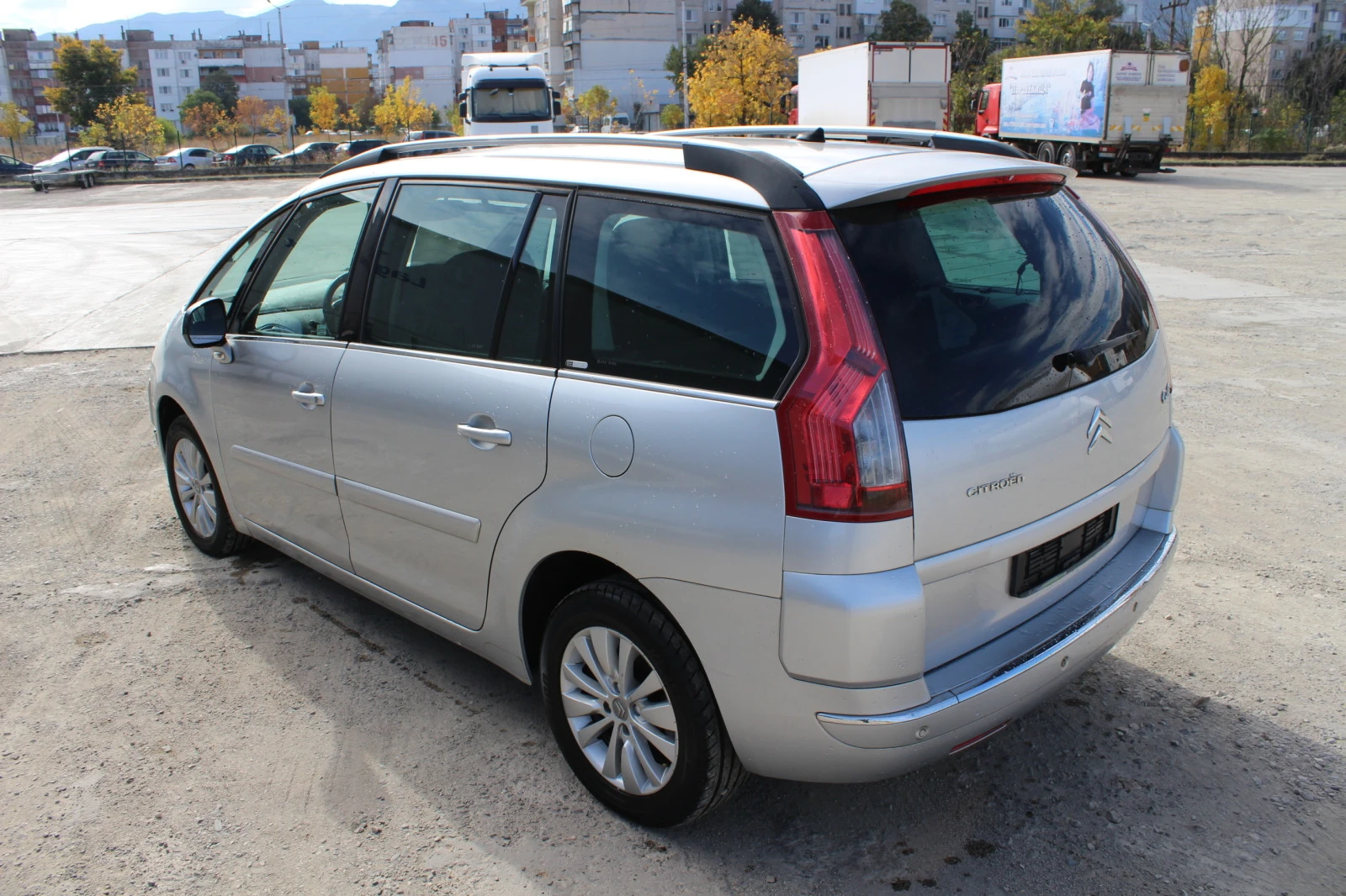 Citroen C4 Picasso 1.6HDI АВТОМАТ - изображение 8