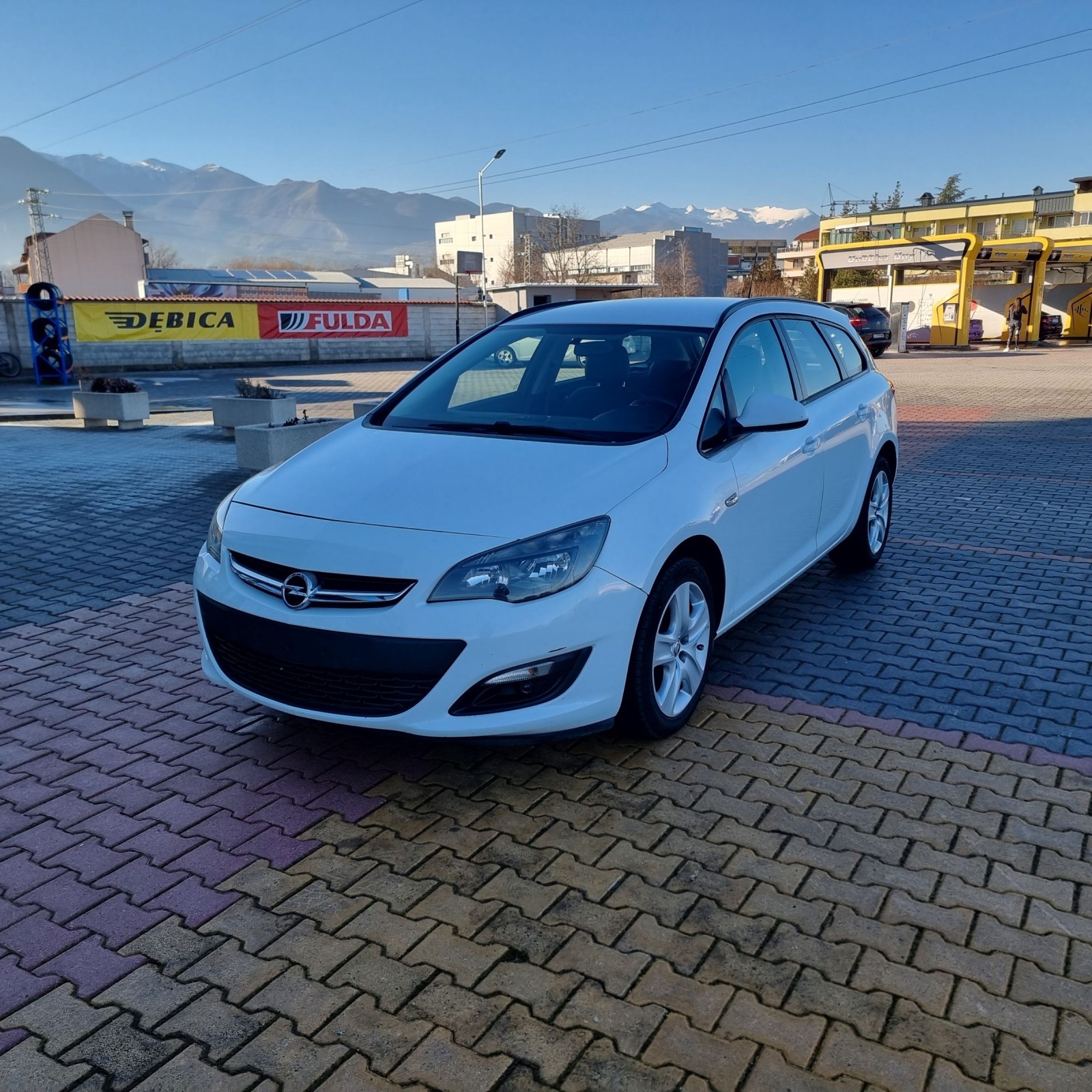 Opel Astra 1.6 CDTI  - изображение 1