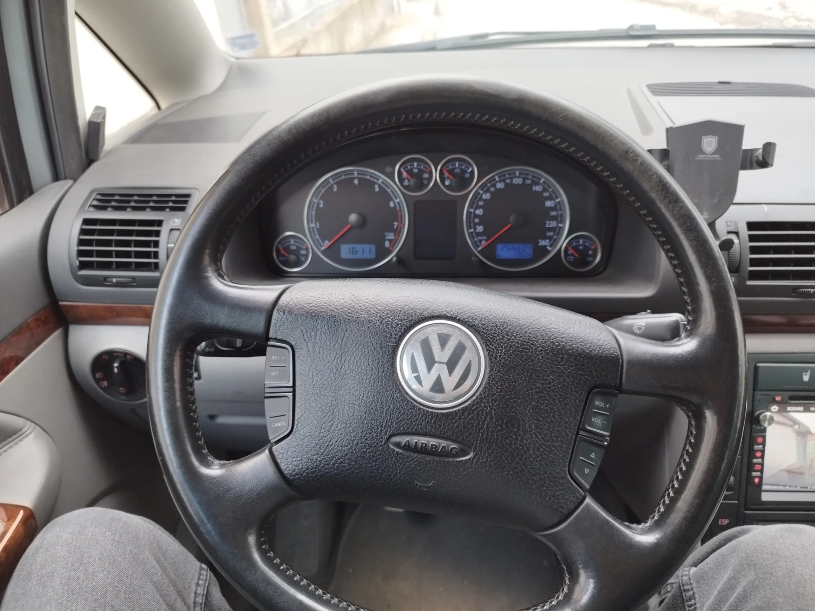 VW Sharan  - изображение 4