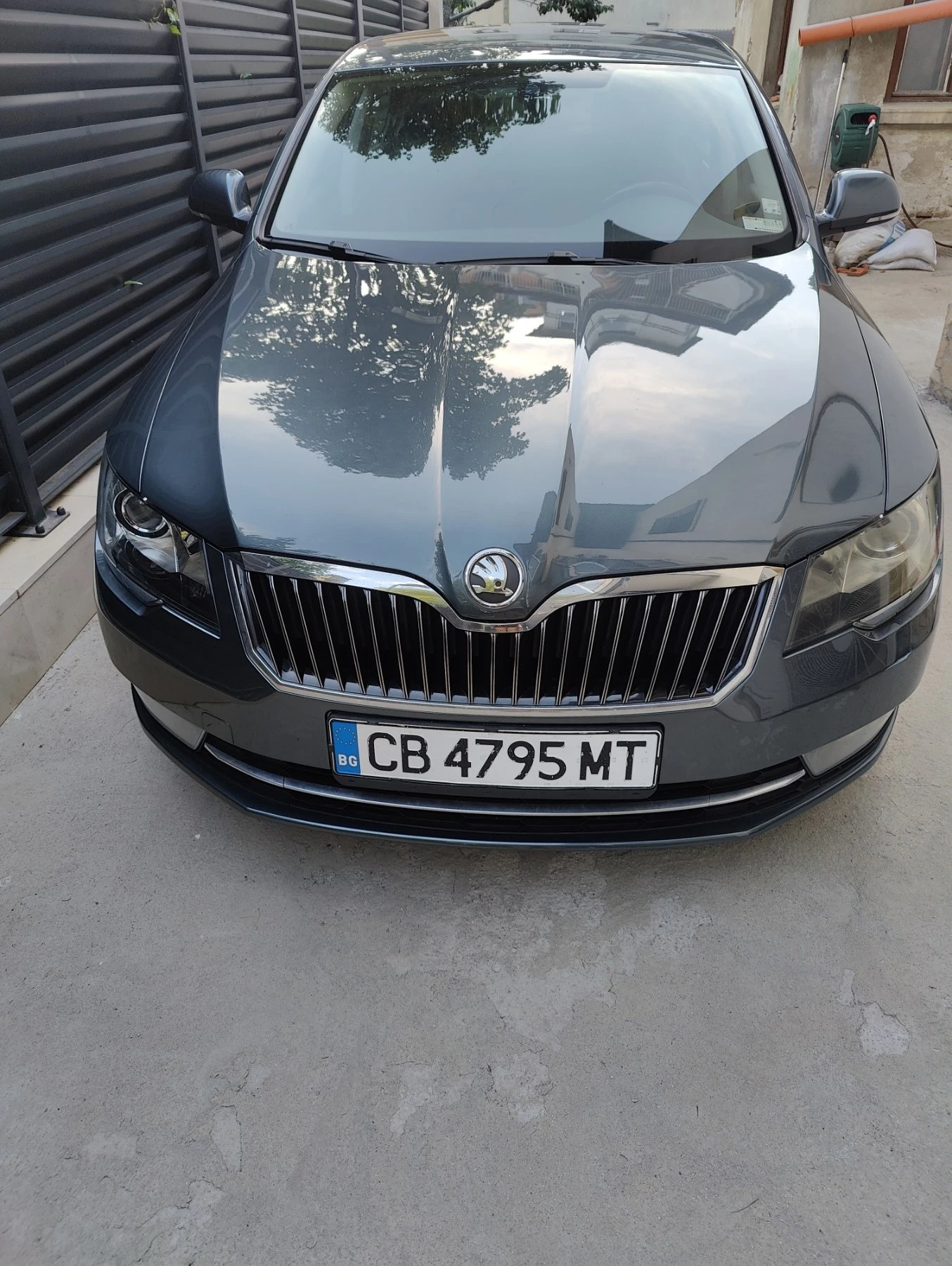 Skoda Superb 2.0 TDI, 170 HP, 4х4, 6DSG, ПЪЛНА СЕРВИЗНА ИСТОРИЯ - изображение 2